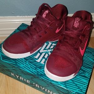 Almost new boys Kyrie shoes still in box